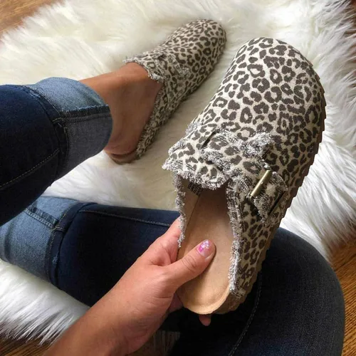 S08b09bffbab4456d83f2470d1d6ff82cP_8490c14e-a8a0-4bdd-b051-76bfc5349ec7.jpg Flat Heel Round Toe Canvas Loafer Women's Vintage Clogs